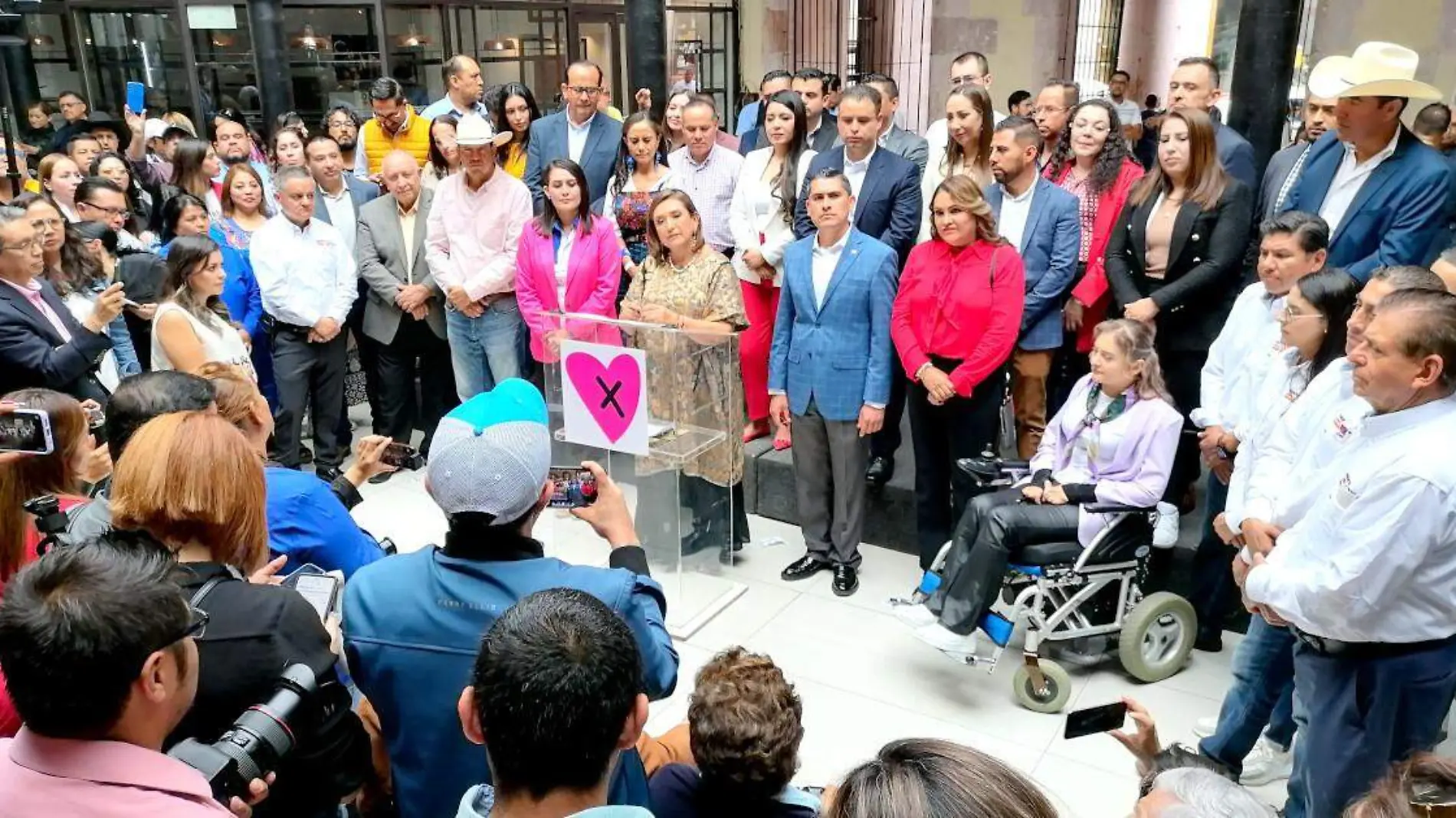 Xóchitl Gálvez en conferencia de prensa en Zacatecas